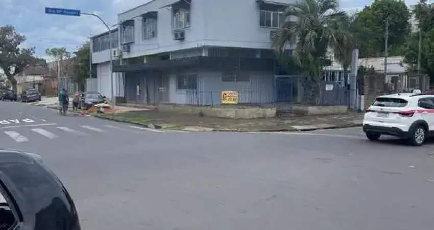 Prédio comercial com várias salas lotadas nas e depósito/ garagem, ótimo para academias,