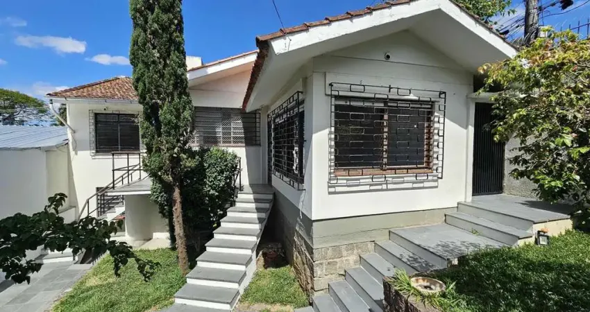 Casa com 3 quartos à venda na Rua Indianápolis, 178, Três Figueiras, Porto Alegre