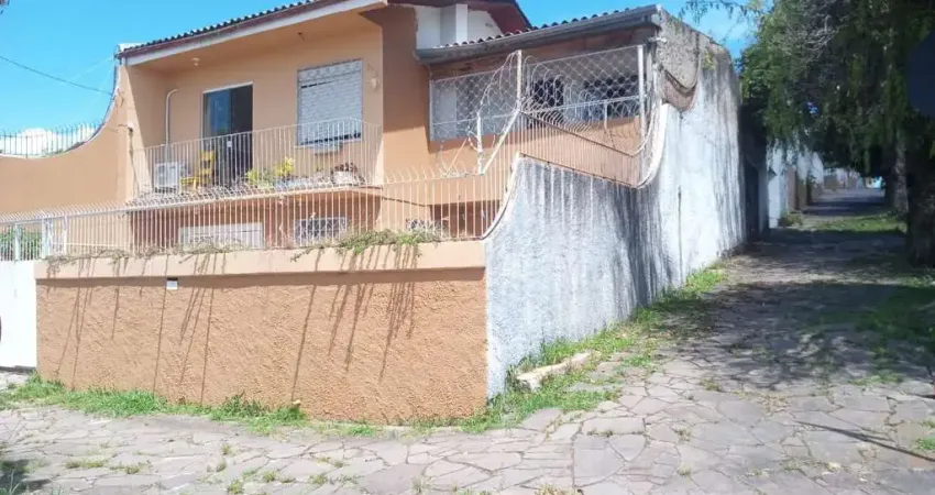 Casa com 3 quartos à venda na Rua Doze de Outubro, 525, Partenon, Porto Alegre