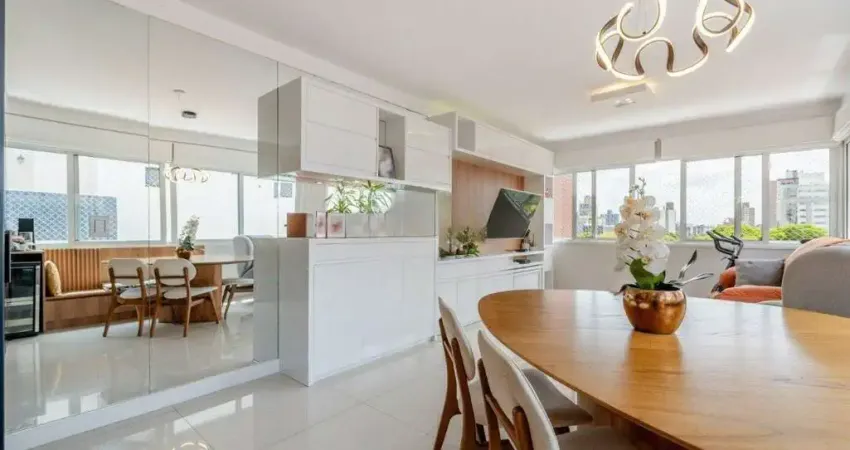 Apartamento com 3 quartos e 4 vagas no Menino Deus, Porto Alegre.