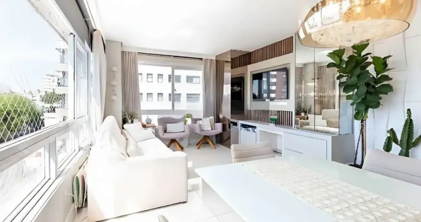 Vende-se apartamento com 2 quartos (1 suíte), 81m² e 2 vagas – Moinhos de Vento