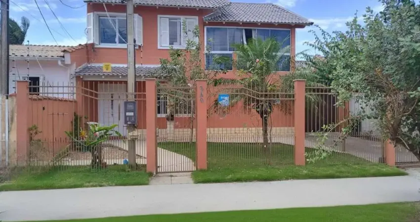 Casa de 3 dormitórios, 1 suíte e 1 vaga de garagem coberta em Canoas.