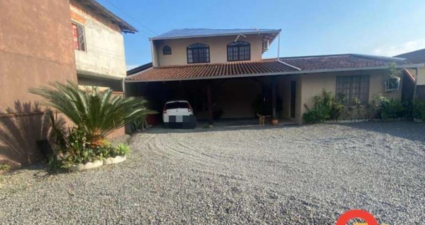 Casa para Venda em Joinville, Morro do Meio, 5 dormitórios, 1 suíte, 4 banheiros, 5 vagas