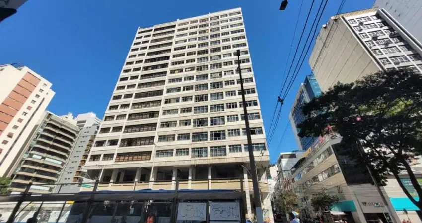 Apartamento para Venda em Juiz de Fora, Centro, 4 dormitórios, 2 suítes, 4 banheiros, 1 vaga