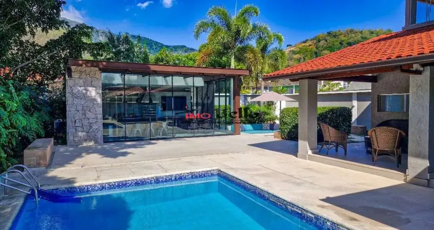 Luxuosa casa no condomínio bosque dos esquilos no anil, rio de janeiro-rj: 5 quartos, 4 suítes, 3 salas, 7 banheiros, 3 vagas, 753m²!