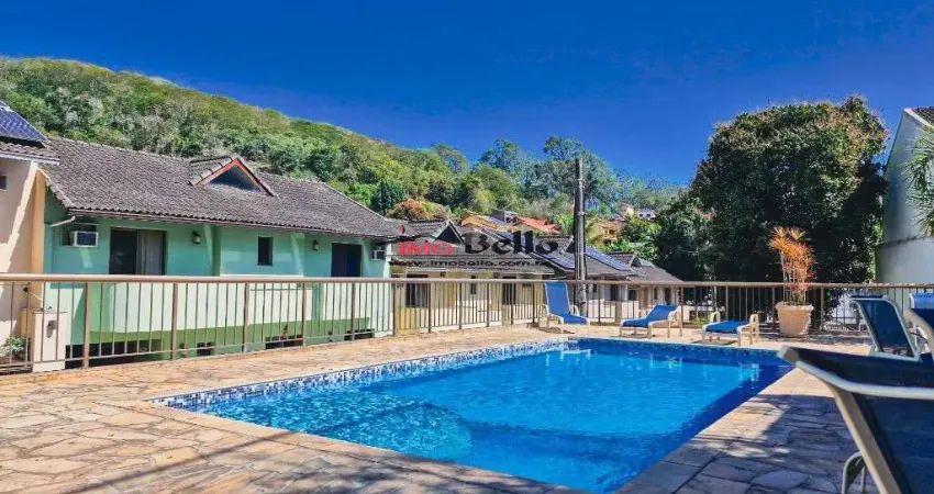 Casa em condomínio na freguesia jacarepaguá - 3 quartos, 3 suítes, 2 salas, 5 banheiros, 2 vagas de garagem - mansões do paraíso