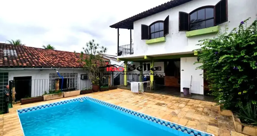 Casa à venda em localização privilegiada: 3 quartos, 1 suíte, 370m² de área - imperdível!