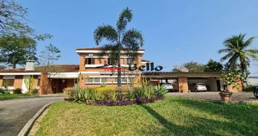 Condomínio colina verde excelente mansão estilo colonial com 6.700m² de terreno e 997m² de área construída no bairro da freguesia