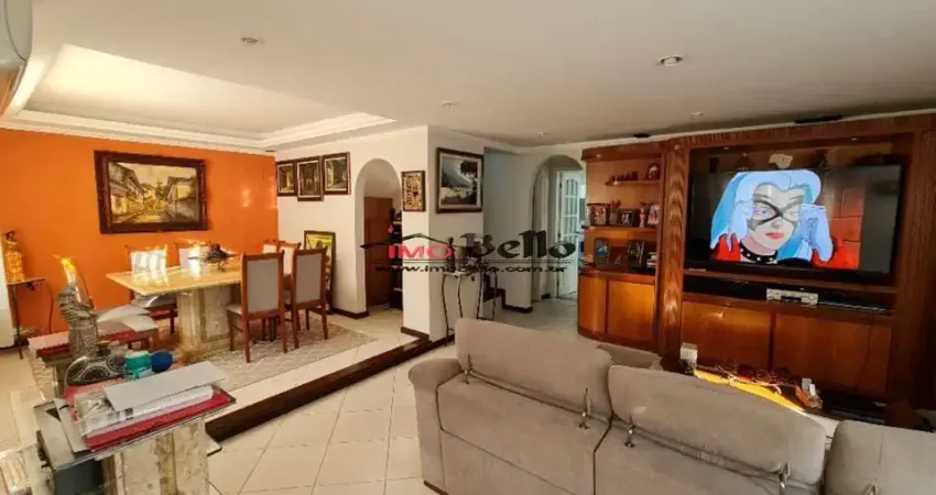 Casa duplex com piscina e churrasqueira próxima a 3 rios na freguesia