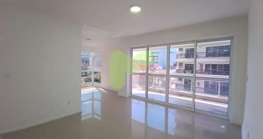 Apartamento à venda, 3 quartos, 1 suíte, 2 vagas, Cavaleiros - Macaé/RJ