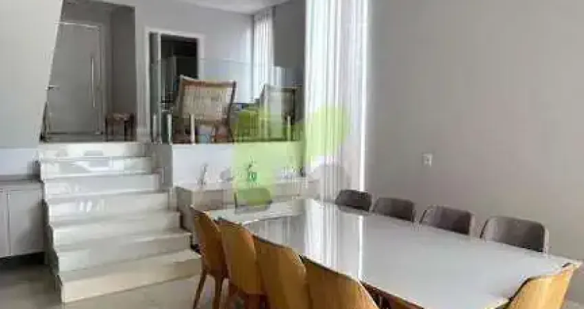 Casa à venda, 4 quartos, 1 suíte, 2 vagas, Vale dos Cristais - Macaé/RJ