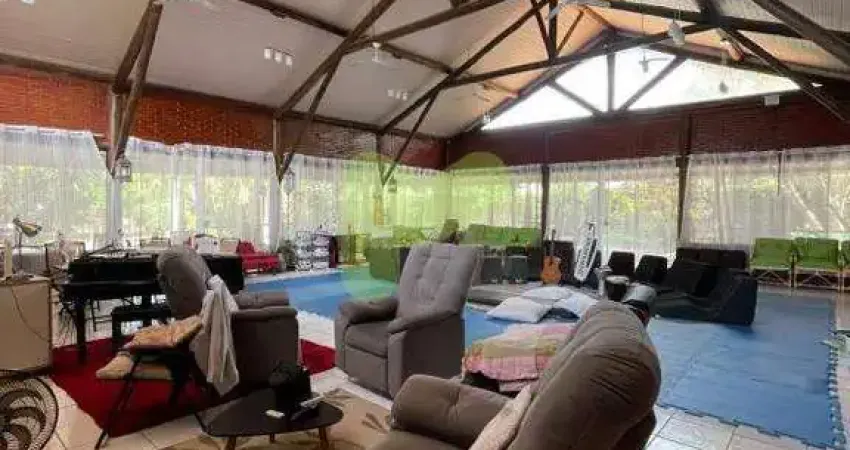 Casa à venda, 4 quartos, 2 vagas, Mar do Norte - Rio das Ostras/RJ