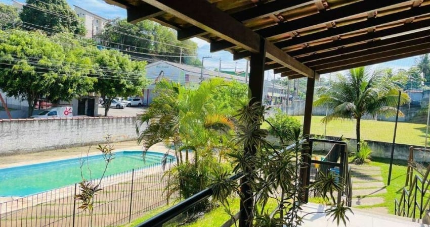 Casa com 3 quartos para alugar na Avenida José Carlos Paes, São Marcos, Macaé