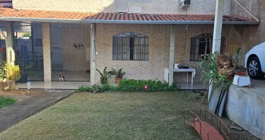 Casa com 4 quartos à venda na Rua Pisa, Bethânia, Ipatinga
