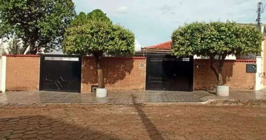 Casa com 3 quartos à venda no Centro, Santo Anastácio 