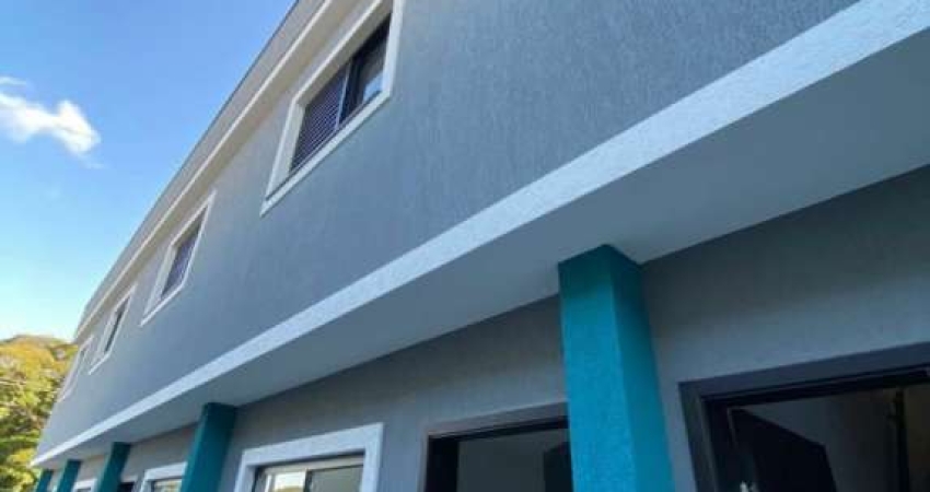 SOBRADO DE CONDOMINIO COM 2 DORM, SALA E VAGA DE GARAGEM