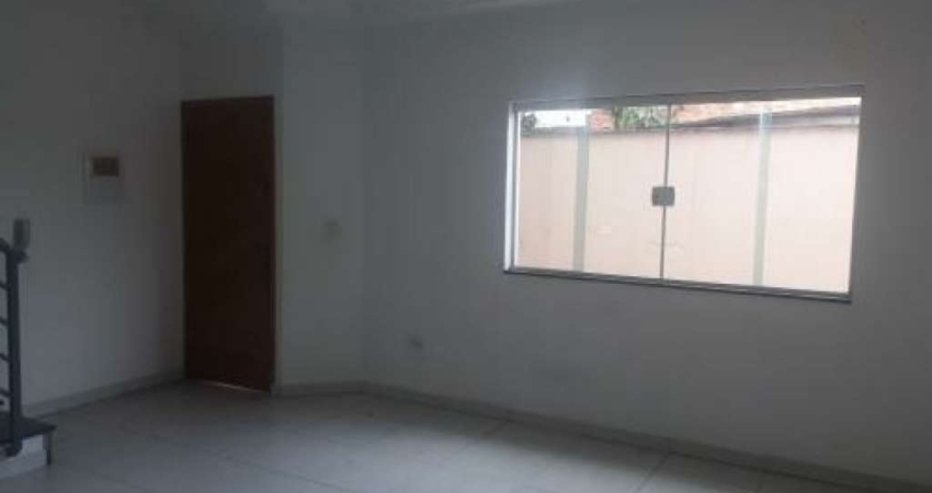 Linda sobrado em condomínio na Região da Vila Paranaguá muito bem localizado