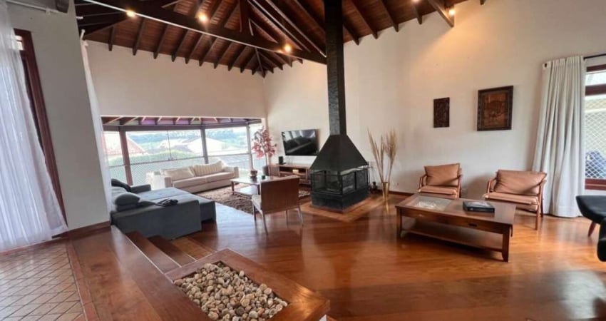[VENDA] Mansão Condomínio Aruã Ecopark
