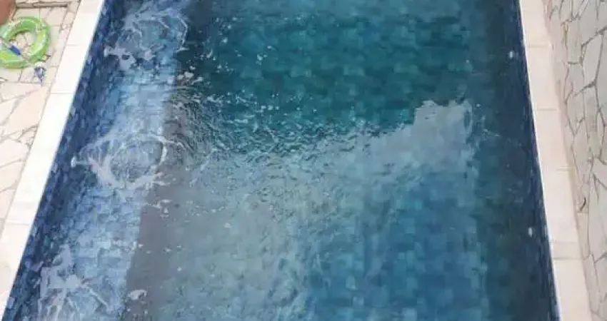 SOBRADO NA REGIÃO DA VILA RÉ COM PISCINA