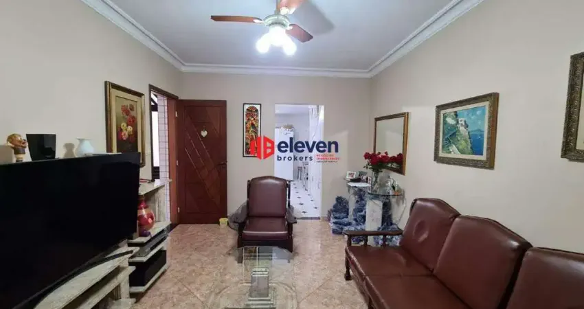 Casa Sobreposta Baixa à Venda, 3 dormitórios, no Embaré, Santos-SP