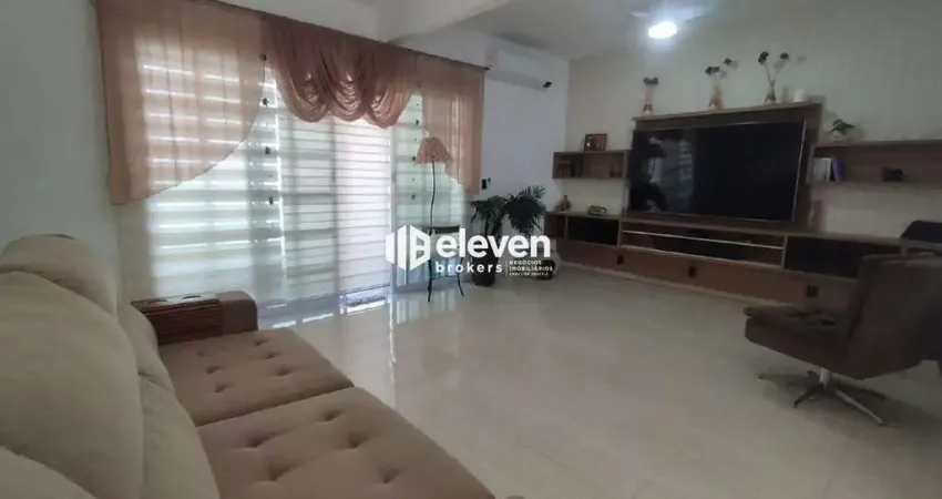 Casa com 3 quartos à venda na Rua Visconde de Faria, Campo Grande, Santos