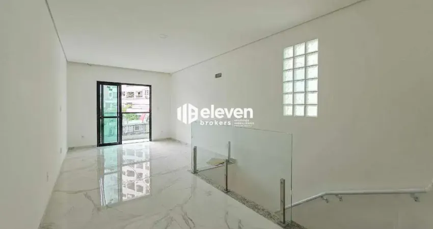 Casa Sobreposta Alta à Venda | Ponta da Praia – Santos/SP