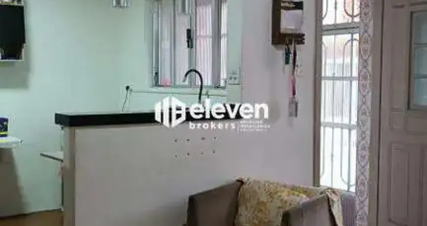 Casa de 83 m² em santos (macuco) – 2 quartos, 1 sala, 2 banheiros + lavabo