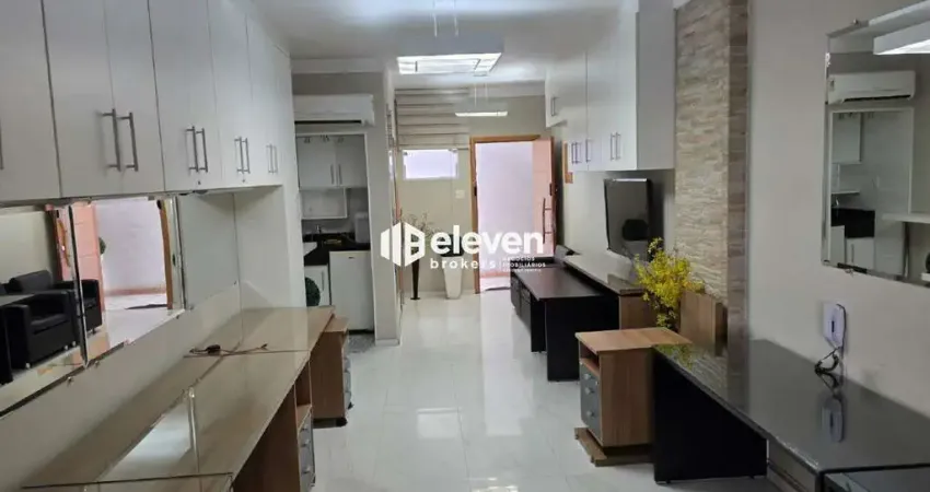 Sala Comercial à Venda no Centro de Santos – 50m² | Totalmente Reformada