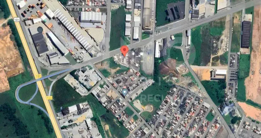 Terreno de 8.093m² com 750m² construídos na av. adolfo konder - itajaí