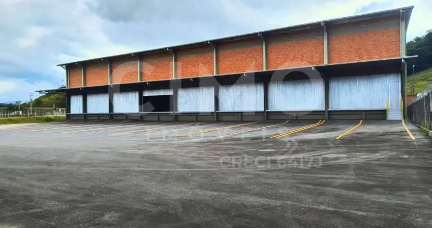 Galpão logístico de 2.024,49 m² em gaspar com 14 docas - br 470