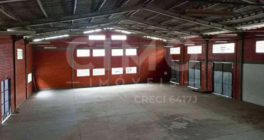 Galpão 700m² para locação em blumenau – frente br-470, 3 docas