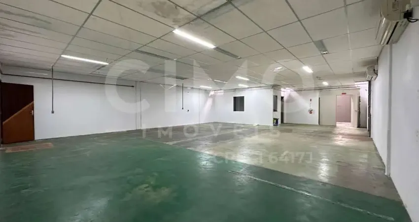Galpão 1.300m² para alugar em blumenau, itoupavazinha, com pátio amplo