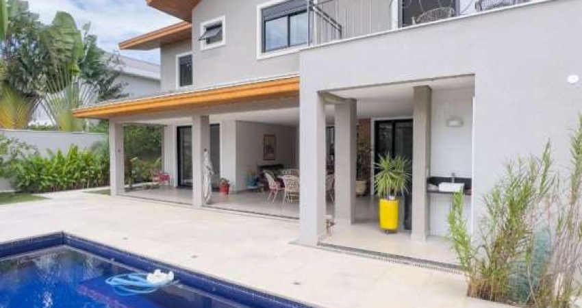 Casa com 5 dormitórios à venda no Condomínio Reserva do Paratehy!