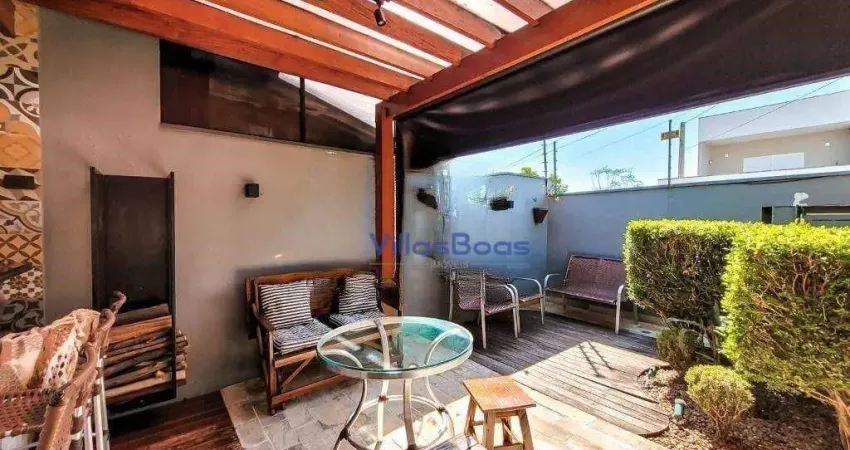 Casa com 3 dormitórios à venda, 161 m² por R$ 790.000,00 - Villa Branca - Jacareí/SP