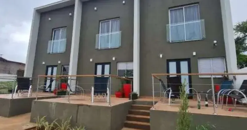 Casa com 2 quartos para alugar na Rua Quinco Caldas, 620, Altos da Chapada, Chapada dos Guimarães