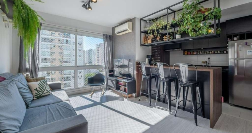 Apartamento com 2 quartos à venda na Rua Bezerra de Menezes, 623, Passo da Areia, Porto Alegre
