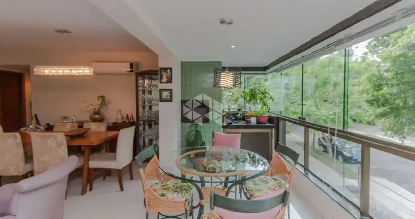 Apartamento com 3 quartos à venda na Rua Dário Pederneiras, 195, Petrópolis, Porto Alegre