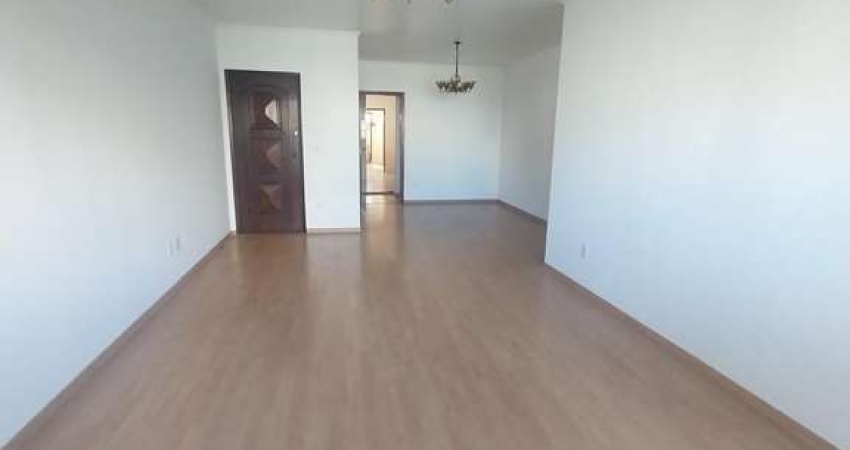 Apartamento com 3 quartos para alugar na Rua Boaventura do Amaral, --, Centro, Campinas