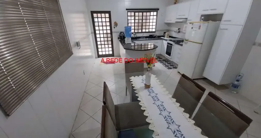 Casa com 3 quartos à venda na Rua Moacyr Neves Grillo, Parque Nova Carioba, Americana