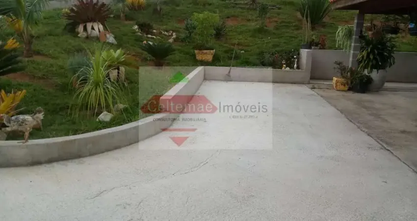 Venda Sítio em Zona Rural de Taubaté com Lago e Árvores Frutíferas