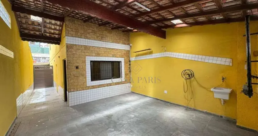 Sobrado com 2 dormitórios à venda, 90 m² por R$ 420.000,00 - Maracanã - Praia Grande/SP