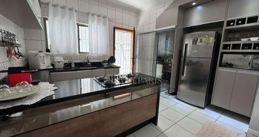 Sobrado com 5 dormitórios à venda, 160 m² por R$ 1.500.000,00 - Boqueirão - Praia Grande/SP