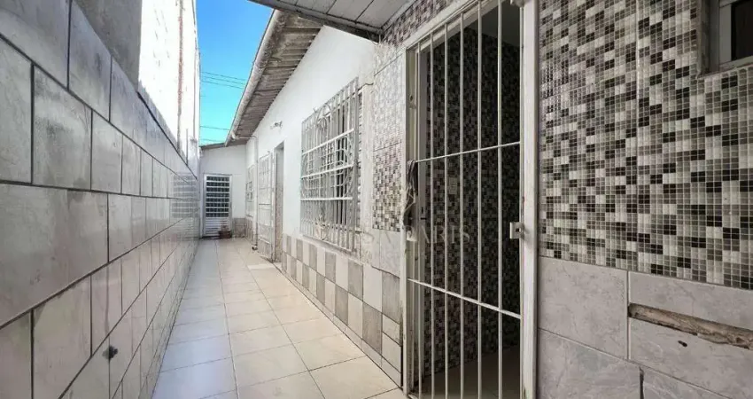 Casa com 2 dormitórios à venda, 65 m² por R$ 320.000,00 - Tupi - Praia Grande/SP
