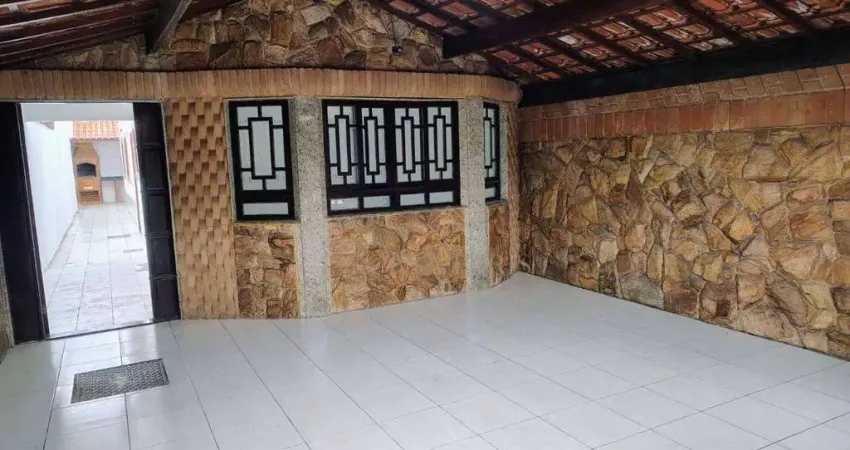 Casa com 2 dormitórios à venda, 150 m² por R$ 530.000,00 - Tupi - Praia Grande/SP