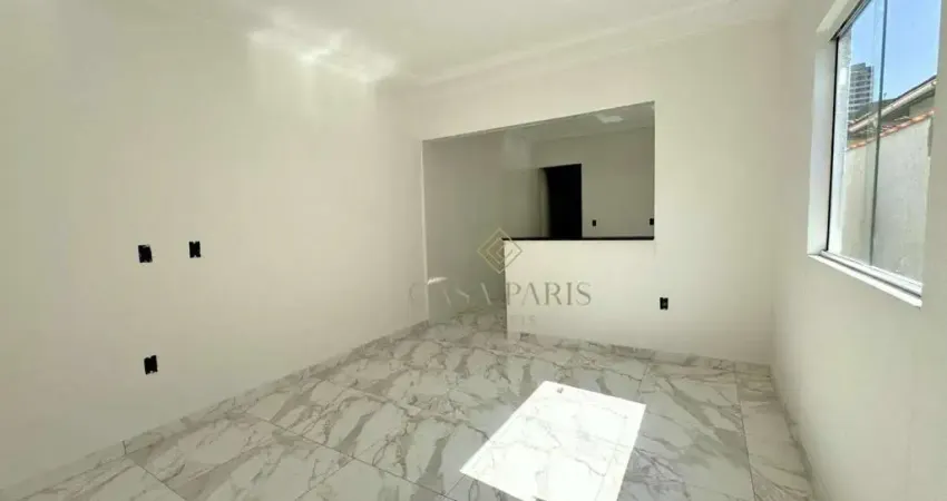 Casa com 2 dormitórios à venda, 75 m² por R$ 365.000,00 - Maracanã - Praia Grande/SP