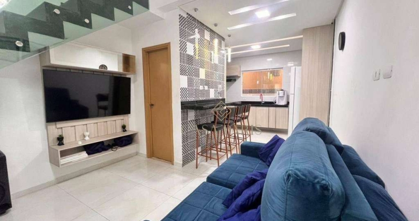 Sobrado com 2 dormitórios à venda, 50 m² por R$ 385.000,00 - Caiçara - Praia Grande/SP