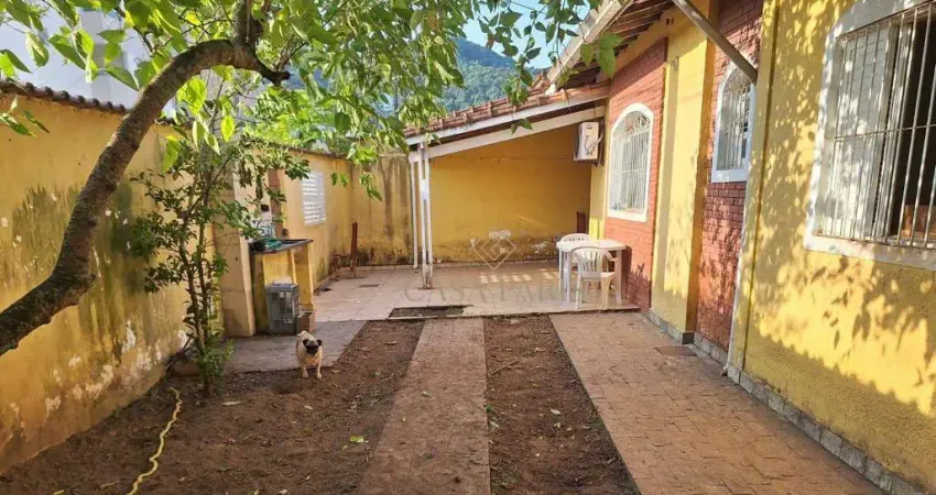Casa com 2 dormitórios à venda, 73 m² por R$ 650.000 - Canto do Forte - Praia Grande/SP