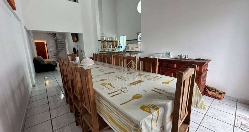 Cobertura com 4 dormitórios à venda, 218 m² por R$ 950.000,00 - Caiçara - Praia Grande/SP
