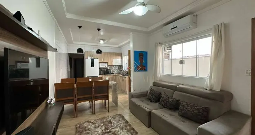 Casa com 3 dormitórios à venda, 125 m² por R$ 530.000,00 - Maracanã - Praia Grande/SP