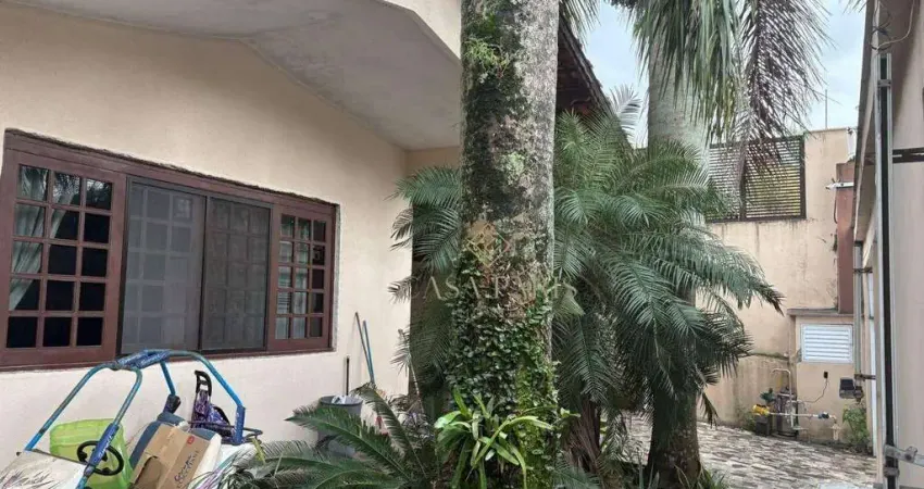 Sobrado com piscina e churrasqueira à venda no canto do forte, em praia grande/sp